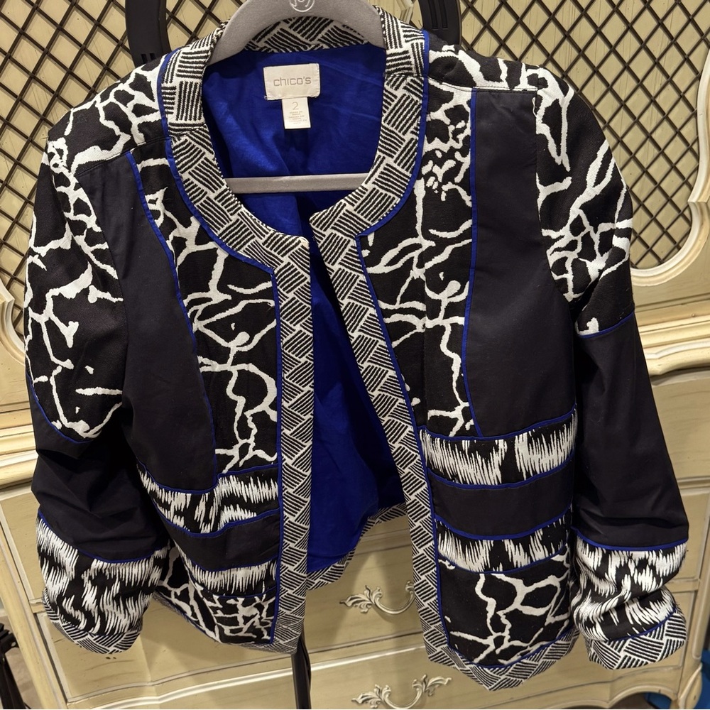 GUC L Size 2 Chico’s Tribal Black & White Giraffe Jacket Cotton Fashion Travel